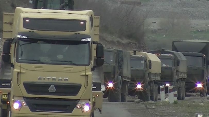 Российские миротворцы обеспечивают транзит грузов между территориями, перешедшими под контроль Азербайджана