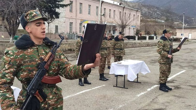 Новобранцы поклялись самоотверженно служить Родине