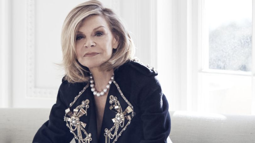 Fashion designer Carla Zampatti dies in hospital one week after fall