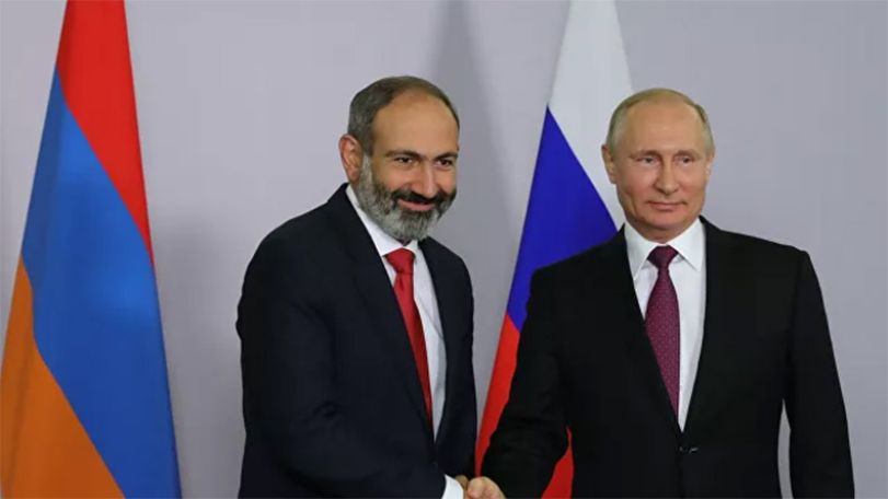 Получил ли Путин накануне встречи с Пашиняном доклад по поводу заявления Баку о найденной ракете «Искандер»? Ответил Песков