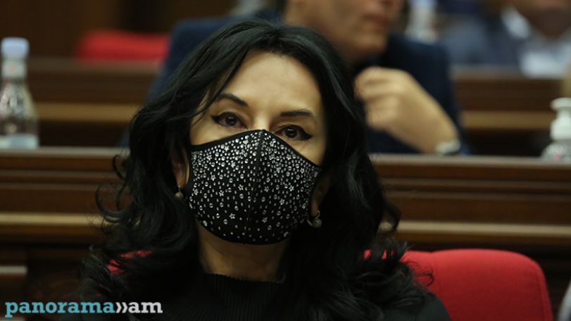 Решение КС об освобождении Наиры Зограбян от должности председателя комиссии НС