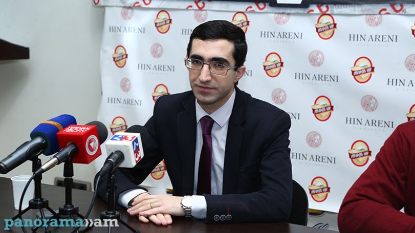 Կառլեն Խաչատրյան. Ի՞նչ եք կարծում, բարեկեցության ապահովման համար ո՞ր ճանապարհով է պետք գնալ՝ Քերոբյանի, թե Ջոբսի