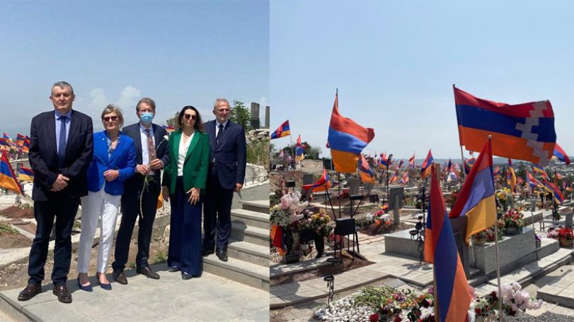 Ֆրանսիացի պատգամավորներն այցելել են Եռաբլուր
