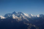 US, Hong Kong climbers set new records on Mount Everest