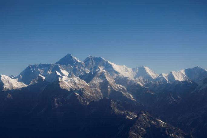 US, Hong Kong climbers set new records on Mount Everest