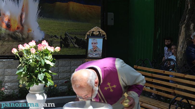 Питьевой фонтан – памяти павшего в боях за Родину Акопа Богаряна
