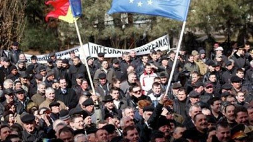 Вопреки бойкоту части депутатов в парламенте Молдовы ратифицировали соглашения об ассоциации с ЕС 