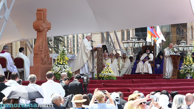 Pope Francis recalls 2016 visit to Armenia at ROACO session