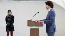 Джастин Трюдо попросил Папу Римского Франциска приехать в Канаду и извиниться перед канадскими индейцами