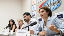 Չեխովյան փառատոնի տնօրենն ասել է՝ հայկական «Փափլիկը» ներկայացումը ամեն տեղ կարելի է ցուցադրել