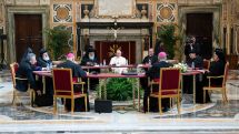 Pope, Lebanon Christian heads begin summit on country's crisis