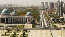 Туркменистан вводит обязательную вакцинацию от коронавируса совершеннолетним