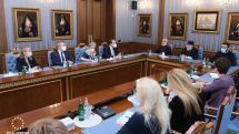 Комиссар ЕС представил католикосу всех армян цели своего визита в Армению