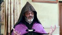 Որքան էլ, իբրև թե ցավում են, որ մեր տղաները նահատակվել են, գործողությունները՝ լրիվ հակառակ են. Բագրատ Սրբազան