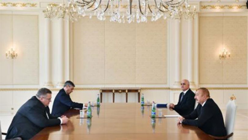 Алиев и вице-премьер РФ Оверчук обсудили разблокировку путей на Южном Кавказе