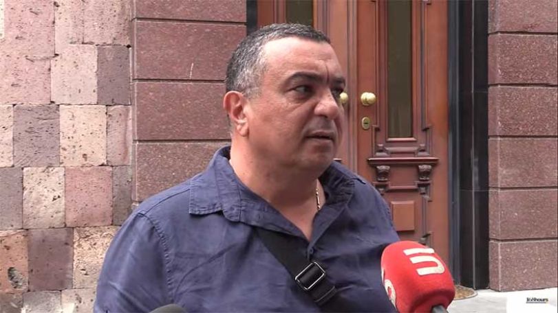 Адвокат Арушаняна: Люди в масках набрасываются и наставляют на нас оружие