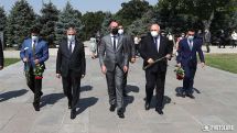 Շառլ Միշելն այցելել է Ծիծեռնակաբերդի հուշահամալիր