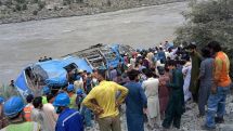 27 killed, over 30 injured in bus-trailer collision in Pakistan