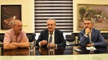 Թատրոնի ներկայացուցիչները հայտնել են կոլեկտիվին հուզող հարցերը թատրոնների միավորման կապակցությամբ