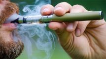 ВОЗ призвала ввести ограничения на распространение электронных сигарет в мире