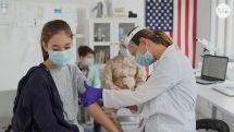 Президент США Джо Байден заставляет американцев вакцинироваться