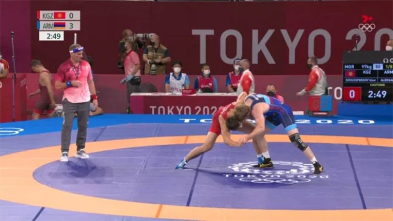 Tokyo Olympics: Two Armenian wrestlers advance to semifinals