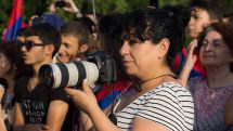 НС запретило вход фотокорреспонденту Panorama.am в парламент