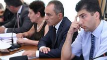  Երևանը ռեժիսոր էլ կունենա.... վերմակը մեր ոտքի երկարությամբ ենք մեկնո՞ւմ