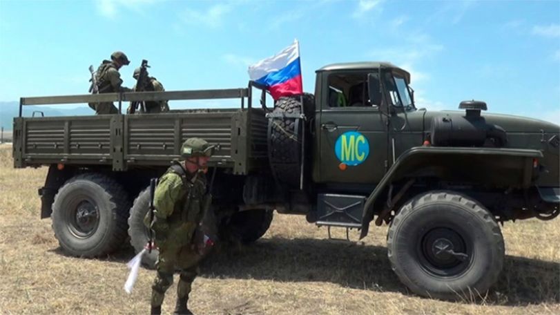 Russian peacekeepers practice tactics of "drifting" mortar in the mountains of Nagorno-Karabakh