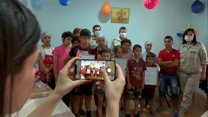 Российские миротворцы провели гуманитарную акцию для детей школы-интерната в Арцахе