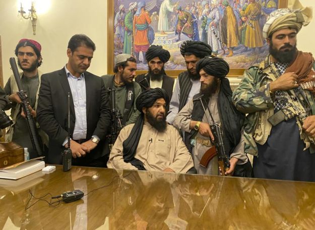 Талибы объявили всеобщую амнистию для должностных лиц правительства Афганистана