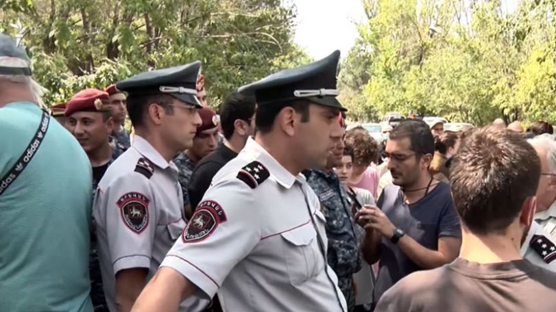 Представители омбудсмена в Полиции – в связи с приводом туда участников акции в Физгородке в Ереване