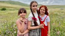 Премьера экранизации повести Наринэ Абгарян «Манюня» пройдет в рамках кинофестиваля «Кинотавр»