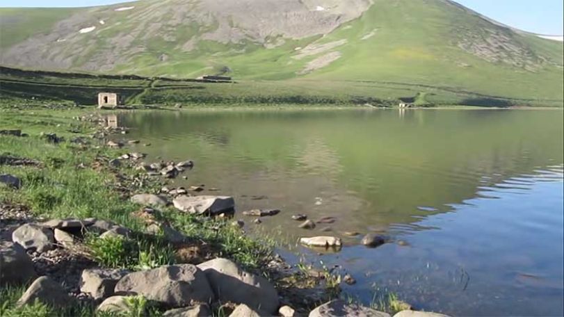 Ադրբեջանցիները դիտավորյալ հրդեհել են Սև լճի հարակից խոտածածկ տարածքը