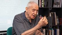 Ушел из жизни известный прозаик, переводчик Александр Топчян