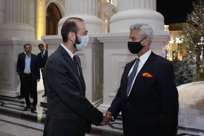 Armenian, Indian FMs discuss developments around International North-South Transport Corridor