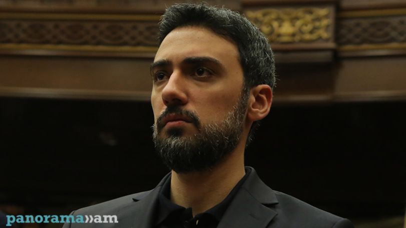 А. Вардеванян: Исполнительная власть Армении занимается не насущными проблемами, а просит о встрече посылавшего на нас байрактары