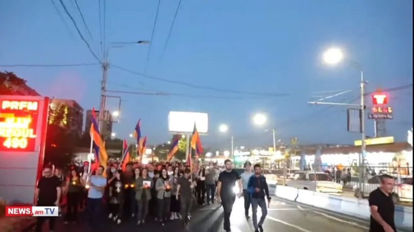 Candlelight procession held in Yerevan in memory of fallen soldiers