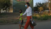 Коронавирус в Грузии: число инфицированных увеличилось за сутки на 1 698, скончались 38 человек