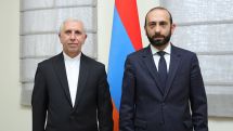 Мирзоян с послом Ирана в Армении обсудил ситуацию на дороге Горис-Капан