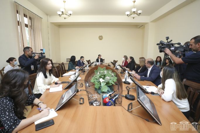 Մարզասրահ հաճախելն է առաջնահերթություն, թե տեղահանված արցախցիների սոցիալական խնդիրները