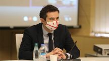 Оскандалившийся из-за маски спикер парламента Грузии готов заплатить штраф за нарушение на выборах