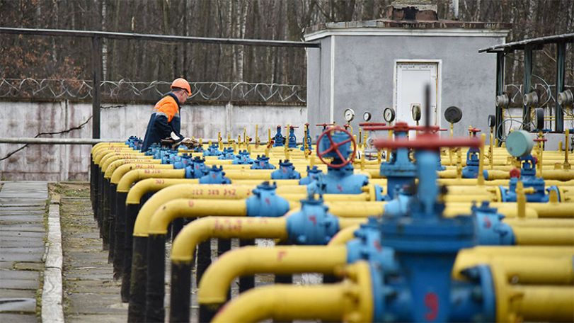 Цена фьючерсов на газ в Европе вновь побила рекорд, достигнув 1427 долларов за тысячу кубометров
