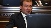 В Армении оппозиция помогла правящей партии оперативно провести через парламент резонансный закон о накопительных пенсиях