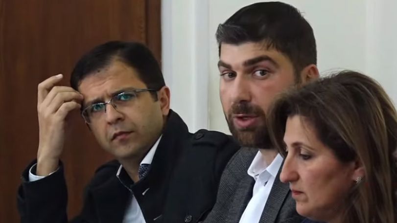 Суд разрешил Санасаряну выехать из страны