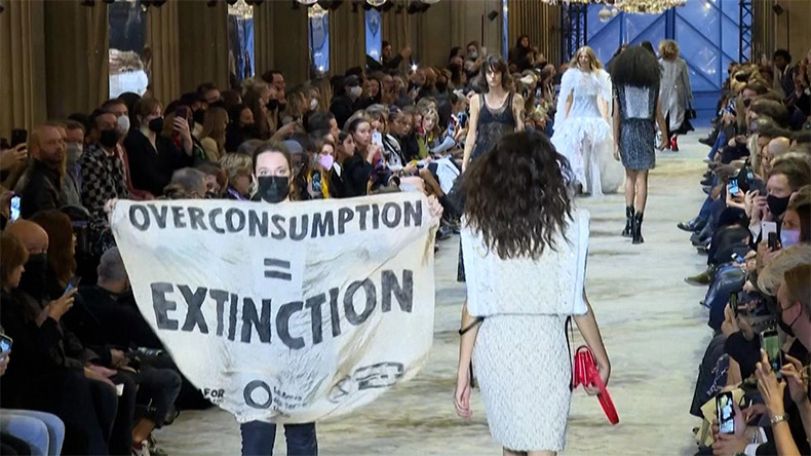 Էկո-ակտիվիստները «միացել են» Louis Vuitton-ի ցուցադրությանը