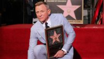 James Bond star Daniel Craig ​gets star on Hollywood Walk of Fam