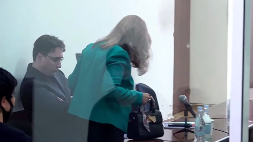 Адвокат Лусине Саакян в знак протеста покинула зал заседаний суда