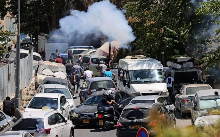 14 Syrian soldiers killed after explosion destroys bus in Damascus