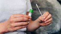 Коронавирус в Грузии: число инфицированных за сутки увеличилось на 5 219, скончались 42 человека